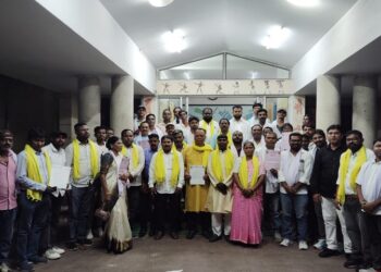 Jamshedpur mukhi samaj vikas samity : झारखंड मुखी समाज विकास समिति की प्रदेश व जिला कार्यकारिणी का विस्तार, कई पदों पर नए पदाधिकारियों की हुई घोषणा, सावन मुखी, बैद्यनाथ करुआ प्रदेश उपाध्यक्ष, सुनीता मुखी महिला जिलाध्यक्ष नियुक्त Jamshedpur mukhi samaj vikas samity : झारखंड मुखी समाज विकास समिति की प्रदेश व जिला कार्यकारिणी का विस्तार, कई पदों पर नए पदाधिकारियों की हुई घोषणा, सावन मुखी, बैद्यनाथ करुआ प्रदेश उपाध्यक्ष, सुनीता मुखी महिला जिलाध्यक्ष नियुक्त
