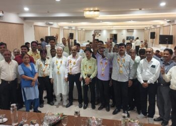 Jamshedpur united club workers union election : राकेश्वर पांडे यूनाइटेड क्लब कर्मचारी यूनियन के पुनः अध्यक्ष बने, कर्मचारियों ने सर्वसम्मति से किया चयन
