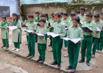 Jamshedpur kahani nirman satra : जेम्को कालीमाटी उउवि के बच्चों ने बिखेरा रचनात्मकता का रंग, शब्दों और चित्रों से गढ़ीं शानदार कहानियां