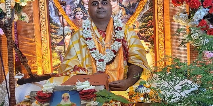 Jamshedpur rural shiv mahapuran katha : घाटशिला राम मंदिर में आयोजित श्री शिव महापुराण कथा में उमड़े श्रद्धालु, श्रावण मास में भारद्वाज परिवार ने किया है कथा यज्ञ का आयोजन