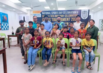 tata steel national sports day : राष्ट्रीय खेल दिवस और सर दोराबजी टाटा जयंती समारोह जेआरडी टाटा स्पोर्ट्स कॉम्प्लेक्स में शतरंज प्रतियोगिता आयोजित, कई खिलाड़ियों का रहा शानदार प्रदर्शन tata steel national sports day : राष्ट्रीय खेल दिवस और सर दोराबजी टाटा जयंती समारोह जेआरडी टाटा स्पोर्ट्स कॉम्प्लेक्स में शतरंज प्रतियोगिता आयोजित, कई खिलाड़ियों का रहा शानदार प्रदर्शन