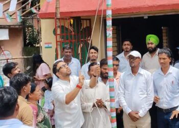 jamshedpur jmm spokesperson kunal sarangi -झामुमो प्रवक्ता कुणाल षाड़ंगी ने जमशेदपुर के विभिन्न स्थानों पर किया ध्वजारोहण jamshedpur jmm spokesperson kunal sarangi -झामुमो प्रवक्ता कुणाल षाड़ंगी ने जमशेदपुर के विभिन्न स्थानों पर किया ध्वजारोहण