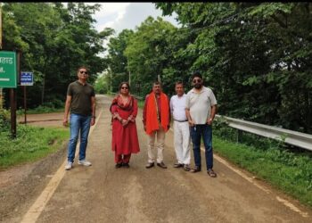 jamshedpur janhit sanrakshan trust- दलमा पहाड़ शिव मंदिर में श्रद्धालुओं की समस्याओं का ट्रस्ट ने लिया जायजा, हर संभव सहयोग का दिया आश्वासन jamshedpur janhit sanrakshan trust- दलमा पहाड़ शिव मंदिर में श्रद्धालुओं की समस्याओं का ट्रस्ट ने लिया जायजा, हर संभव सहयोग का दिया आश्वासन