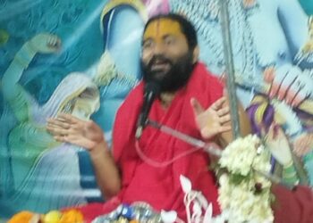 jamshedpur Shrimad Bhagwat Katha- गोलमुरी शिव मंदिर में आयोजित श्रीमद्भागवत कथा के तीसरे दिन भक्तिरस में डूबे श्रद्धालु jamshedpur Shrimad Bhagwat Katha- गोलमुरी शिव मंदिर में आयोजित श्रीमद्भागवत कथा के तीसरे दिन भक्तिरस में डूबे श्रद्धालु