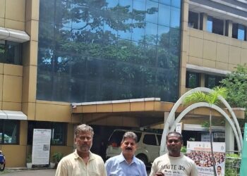 jamshedpur demand : झारखंड मानव अधिकार संघ ने डीसी और डीएफओ को सौंपा ज्ञापन, पेड़ों को बचाने की अपील jamshedpur demand : झारखंड मानव अधिकार संघ ने डीसी और डीएफओ को सौंपा ज्ञापन, पेड़ों को बचाने की अपील