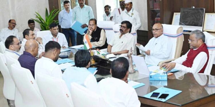 jharkhand monsoon session-झारखंड विधानसभा का मॉनसून सत्र 6 से, सर्वदलीय बैठक में बाबूलाल ने छात्र आंदोलन का मुद्दा उठाया jharkhand monsoon session-झारखंड विधानसभा का मॉनसून सत्र 6 से, सर्वदलीय बैठक में बाबूलाल ने छात्र आंदोलन का मुद्दा उठाया