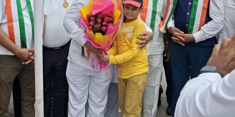 adityapur independence day- 80वें स्वतंत्रता दिवस पर पुरेंद्र ने कई स्थानों पर किया ध्वजारोहण, वरिष्ठ व गणमान्य नागरिक हुए सम्मानित
