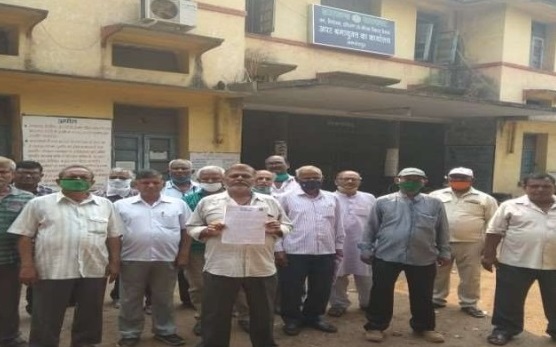 Tata motors convoy driver : टाटा मोटर्स के कान्वाई चालकों के मेडिकल बिल भुगतान पर बनी सहमति, आंदोलन स्थगित Tata motors convoy driver : टाटा मोटर्स के कान्वाई चालकों के मेडिकल बिल भुगतान पर बनी सहमति, आंदोलन स्थगित