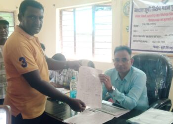 jamshedpur rural-बहरागोड़ा के जाड़ाबनी गांव का नाम निर्वाचक नामावली में शामिल करने की मांग, सीओ को सौंपा ज्ञापन