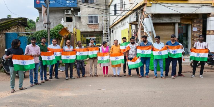 jamshedpur rural-शहीदों के सम्मान में 13 अगस्त को बहरागोडा में निकलेगी तिरंगा यात्रा: डॉ दिनेशानंद गोस्वामी jamshedpur rural-शहीदों के सम्मान में 13 अगस्त को बहरागोडा में निकलेगी तिरंगा यात्रा: डॉ दिनेशानंद गोस्वामी