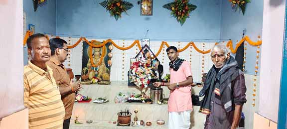 jamshedpur rural- चाकुलिया शनिदेव बाबा जन्मोत्सव सह वार्षिक पूजानुष्ठान संपन्न,शाम में भंडारा jamshedpur rural- चाकुलिया शनिदेव बाबा जन्मोत्सव सह वार्षिक पूजानुष्ठान संपन्न,शाम में भंडारा