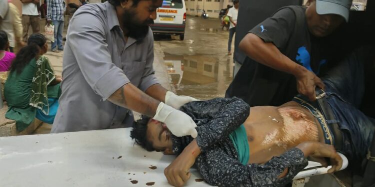 jamshedpur accident-टाटा- पटमदा मार्ग पर सड़क हादसा, 709 वाहन ने बाइक सवार को मारी टक्कर, एक की मौत, दूसरा ग‍ंभीर, वाहन चालक पकड़ाया