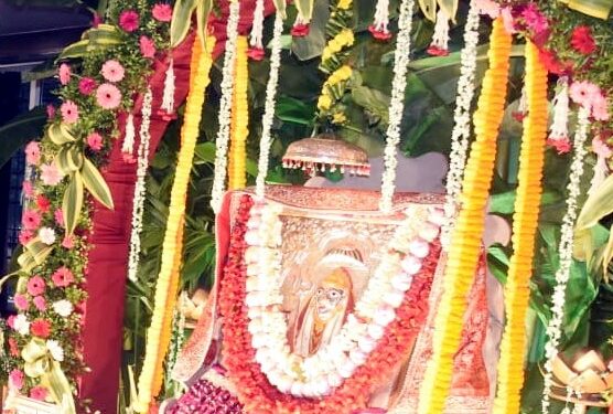jamshedpur jhulan utsav- सावन और तीज के विशेष हिन्डो तो गालयो… जैसे भजनों पर झूमने लगे श्रद्धालु,भक्तों ने झूला डाला… जैसे सावन और तीज के भजनों पर खूब झूमे श्रद्धालु, साकची अग्रसेन भवन में धूमधाम से मना जीण माता का सिंघारा व झूलन उत्सव jamshedpur jhulan utsav- सावन और तीज के विशेष हिन्डो तो गालयो… जैसे भजनों पर झूमने लगे श्रद्धालु,भक्तों ने झूला डाला… जैसे सावन और तीज के भजनों पर खूब झूमे श्रद्धालु, साकची अग्रसेन भवन में धूमधाम से मना जीण माता का सिंघारा व झूलन उत्सव