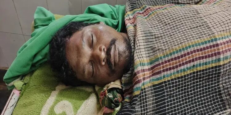 west singhbhum snakebite- मनोहरपुर में सर्पदंश से युवक की मौत,घर में सोये अवस्था में सांप ने डस लिया था