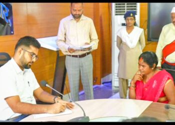 jharkhand palamu dc action- पलामू में दिख रहा नये डीसी के जन समाधान कार्यक्रम का असर , 24 घंटे में मिली राहत, 30 साल पुरानी समस्या का हुआ समाधान