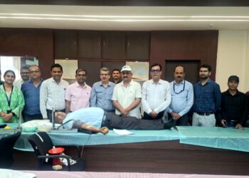 tata steel blood donation : टाटा स्टील के सीआरएम जेडीसी का रक्तदान शिविर आयोजित, लोगों ने उत्साह के साथ किया रक्तदान