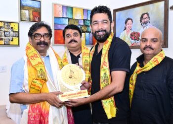 jharkhand cm hemant soren : झारखंड के मुख्यमंत्री हेमन्त सोरेन से रांची के मोरहाबादी श्री कृष्ण जन्मोत्सव आयोजन समिति के प्रतिनिधिमंडल ने की मुलाकात, किया आमंत्रित
