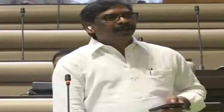 jharkhand vidhansabha-झारखंड में छात्रों पर लाठी चार्ज को लेकर विपक्ष का सदन में हंगामा,विपक्ष छात्र आंदोलन की आड़ में कर रहा राजनीति: सीएम,सदन अनिश्चितकाल के लिए स्थगित
