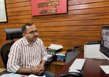 saraikela dc meeting-सरायकेला उपायुक्त की अध्यक्षता में हुई खनन टॉस्क फोर्स की बैठक, अवैध बालू उत्खनन पर पूरी तरह रोक एनजीटी नियमों का पालन करते हुए सुनिश्चित कराएं saraikela dc meeting-सरायकेला उपायुक्त की अध्यक्षता में हुई खनन टॉस्क फोर्स की बैठक, अवैध बालू उत्खनन पर पूरी तरह रोक एनजीटी नियमों का पालन करते हुए सुनिश्चित कराएं