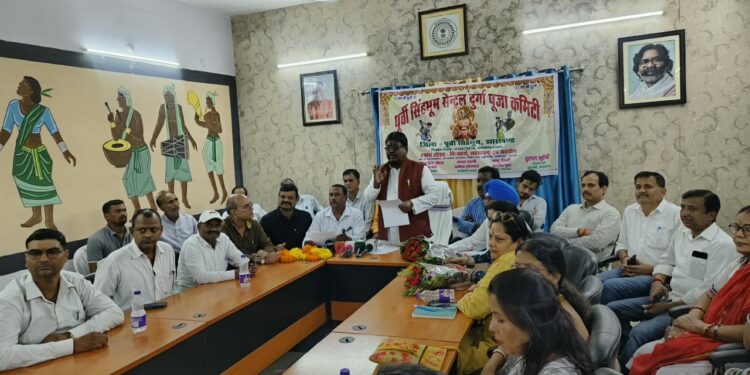 jamshedpur central durga puja committee-पूर्वी सिंहभूम सेंट्रल दुर्गा पूजा समिति की बैठक में कई मुद्दों पर चर्चा, पूजा के पूर्व सभी पूजा कमेटियों की समस्याओं का होगा निपटारा