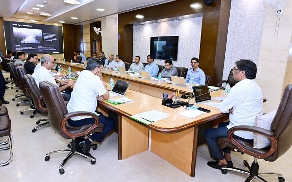 jharkhand cm meeting of forest department : मुख्यमंत्री ने वन विभाग को लेकर की बैठक, प्रतिपूरक वनीकरण, वन संरक्षण, एलिफेंट कॉरिडोर की स्थिति, पर्यावरणीय संतुलन तथा वन क्षेत्रों के विकास से संबंधित योजनाओं पर चर्चा