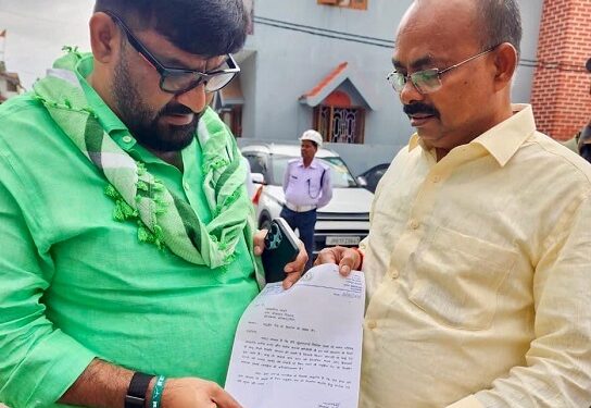 Jamshedpur jugsalai mla meet jharkhand minister : जुगसलाई में बाढ़ से राहत के लिए स्लुइस गेट के निर्माण की मांग, रांची में जल संसाधन मंत्री से मिले विधायक मंगल कालिंदी