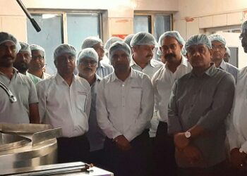 Tata motors good news : टाटा मोटर्स में अब फ्रेश दूध का चाय मिलना हुआ शुरू, कर्मचारियों में खुशी Tata motors good news : टाटा मोटर्स में अब फ्रेश दूध का चाय मिलना हुआ शुरू, कर्मचारियों में खुशी