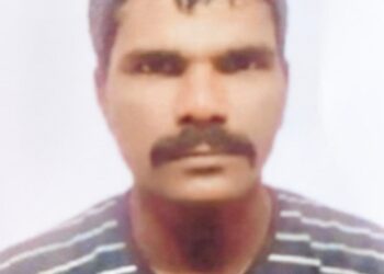 Jamshedpur body recovered : कदमा बाढ़ में बहने वाले युवक का झाड़ियों से मिला शव, प्रशासन व एनडीआरएफ टीम के प्रति परिजनों का आक्रोश