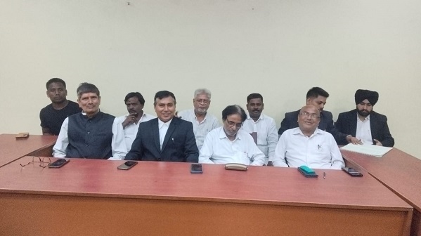 Jamshedpur intuc : जमशेदपुर में इंटक ने गठित किया लीगल सेल, मजदूरों और जरूरतमंदों को मिलेगी मुफ्त कानूनी सहायता Jamshedpur intuc : जमशेदपुर में इंटक ने गठित किया लीगल सेल, मजदूरों और जरूरतमंदों को मिलेगी मुफ्त कानूनी सहायता