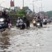 Jamshedpur rain effect : मानगो में बारिश का असर, छोटे पुल पर जलजमाव से लोग परेशान, देखिए – video Jamshedpur rain effect : मानगो में बारिश का असर, छोटे पुल पर जलजमाव से लोग परेशान, देखिए – video