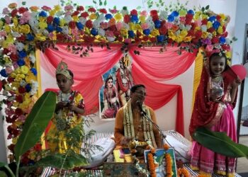 Jamshedpur bhagwat katha : बिरसानगर : श्रीमद् भागवत कथा में कृष्ण-रुक्मिणी विवाह के प्रसंग पर झूमे श्रद्धालु, भक्तिमय हुआ वातावरण