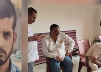 Jamshedpur suicide : कदमा में युवक ने फांसी लगाकर की आत्महत्या, बिहार का रहने वाला था युवक Jamshedpur suicide : कदमा में युवक ने फांसी लगाकर की आत्महत्या, बिहार का रहने वाला था युवक