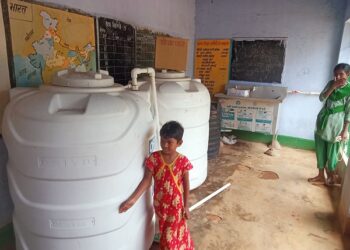 Jamshedpur rural school facility : चाकुलिया के आमलागोड़ा उत्क्रमित मध्य विद्यालय में शिक्षकों की कमी, विद्यालय में सुविधा का है अभाव