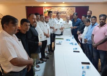 Jamshedpur seminar meeting : ‘साझी शहादत साझी विरासत’ के सेमिनार की तैयारियों को लेकर हुई समीक्षा बैठक, आमंत्रण पत्र का किया लोकार्पण