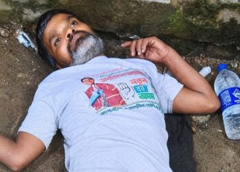 Jamshedpur body found : उलीडीह में पीपल के पेड़ के नीचे मिला अज्ञात व्यक्ति का शव, सनसनी Jamshedpur body found : उलीडीह में पीपल के पेड़ के नीचे मिला अज्ञात व्यक्ति का शव, सनसनी