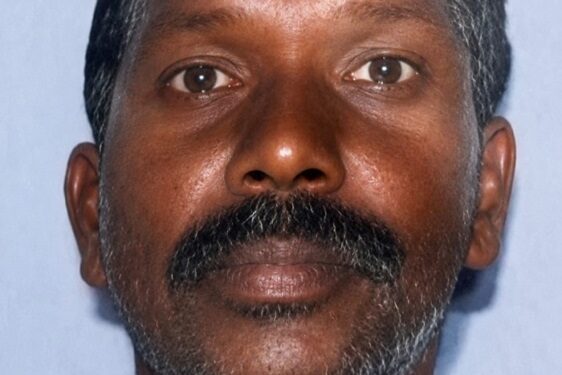 Saraikela body found : तिरुलडीह में ट्रेन की चपेट में आने से अधेड़ की मौत, रेलवे ट्रैक पर क्षत-विक्षत अवस्था में मिला शव Saraikela body found : तिरुलडीह में ट्रेन की चपेट में आने से अधेड़ की मौत, रेलवे ट्रैक पर क्षत-विक्षत अवस्था में मिला शव