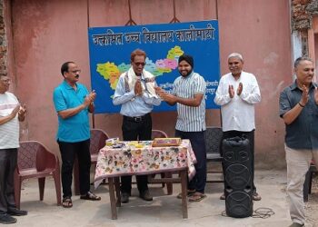 Jamshedpur school : उत्क्रमित उच्च विद्यालय कालीमाटी जेम्को में सम्मान समारोह आयोजित, तीन शिक्षकों को सेवानिवृत्ति पर दी विदाई