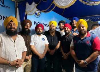 Jamshedpur khalsa seva dal in ranchi : राज्यसभा सांसद एवं भाजपा के वरिष्ठ नेता विक्रमजीत सिंह साहनी पहुंचे रांची, जमशेदपुर के खालसा सेवा दल के युवाओं ने आंदोलनरत छात्रों के बीच की लंगर सेवा