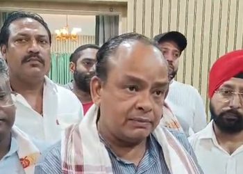Jharkhand health minister in Jamshedpur : झारखंड में दूसरे राज्यों से बुलाए जाएंगे चिकित्सक, एमजीएम अस्पताल बनेगा शान, स्वास्थ्य मंत्री इरफ़ान का जमशेदपुर में ऐलान, देखिये – video Jharkhand health minister in Jamshedpur : झारखंड में दूसरे राज्यों से बुलाए जाएंगे चिकित्सक, एमजीएम अस्पताल बनेगा शान, स्वास्थ्य मंत्री इरफ़ान का जमशेदपुर में ऐलान, देखिये – video