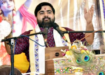jamshedpur Bhagwat Katha-परेशानियां ही हमें भगवान की कृपा प्राप्त करने में मदद करती हैं- हिमांशु महाराज, बिष्टुपुर भागवत कथा में तीसरे दिन ध्रुव, अजामिल और नरसिंह अवतार का दिव्य वर्णन jamshedpur Bhagwat Katha-परेशानियां ही हमें भगवान की कृपा प्राप्त करने में मदद करती हैं- हिमांशु महाराज, बिष्टुपुर भागवत कथा में तीसरे दिन ध्रुव, अजामिल और नरसिंह अवतार का दिव्य वर्णन