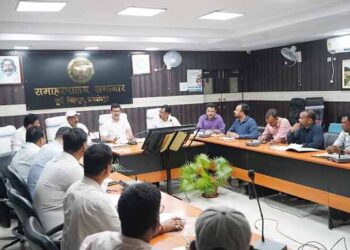 Jamshedpur dc meeting of urban local bodies review-उपायुक्त की अध्यक्षता में हुई नगर निकायों की समीक्षात्मक बैठक, स्वच्छता, विसर्जन घाटों की सफाई व अन्य व्यवस्था, कचरा प्रबंधन एवं नागरिक सुविधाओं को लेकर दिए गए आवश्यक दिशा-निर्देश Jamshedpur dc meeting of urban local bodies review-उपायुक्त की अध्यक्षता में हुई नगर निकायों की समीक्षात्मक बैठक, स्वच्छता, विसर्जन घाटों की सफाई व अन्य व्यवस्था, कचरा प्रबंधन एवं नागरिक सुविधाओं को लेकर दिए गए आवश्यक दिशा-निर्देश