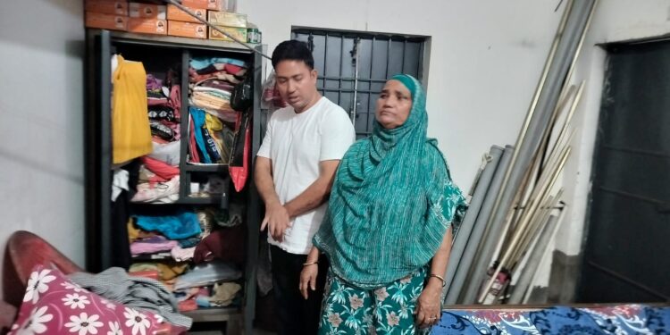 jamshedpur rural theft-हल्दीपोखर में अधिवक्ता के घर लाखों की चोरी,95 हजार नकद समेत 14 लाख के आभूषण ले उड़े चोर, सीसीटीवी फुटेज में कैद हुई पूरी गतिविधि, कोवाली थाना में मामला दर्ज, सीसीटीवी फुटेज के आधार पर जांच में जुटी पुलिस