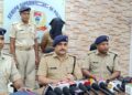 jamshedpur police action- बहरागोड़ा में पुलिस की बड़ी कार्रवाई, एक क्विंटल से अधिक गांजा के एक युवक गिरफ्तार, भुवनेश्वर से खड़गपुर जा रहा था गांजा, कार, मोबाइल व नकदी बरामद
