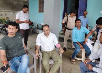 Bihar Vigilance Action- बिहार में निगरानी विभाग की कार्रवाई, बांका में रिश्वत लेते बीडीओ गिरफ्तार, योजनाओं में पांच प्रतिशत कमीशन मांगने का आरोप Bihar Vigilance Action- बिहार में निगरानी विभाग की कार्रवाई, बांका में रिश्वत लेते बीडीओ गिरफ्तार, योजनाओं में पांच प्रतिशत कमीशन मांगने का आरोप