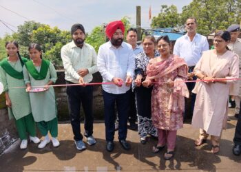 jamshedpur gemco upgraded high School kalimati-जेम्को उत्क्रमित उच्च विद्यालय कालीमाटी में सोलर सिस्टम का उद्घाटन, 6 नए अतिरिक्त वर्ग कक्षों के निर्माण पर हुई विशेष चर्चा