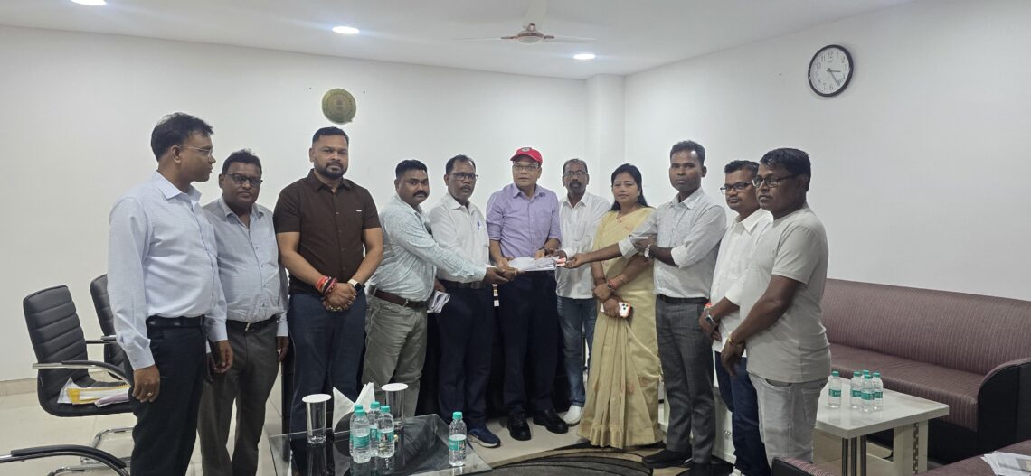 jharkhand pan tanti samaj : कोल्हान प्रमंडल के पान तांती समाज को अनुसूचित जाति की सूची में शामिल करने के लिए मंत्री चमरा लिण्डा को सौंपा ज्ञापन, सकारात्मक आश्वासन