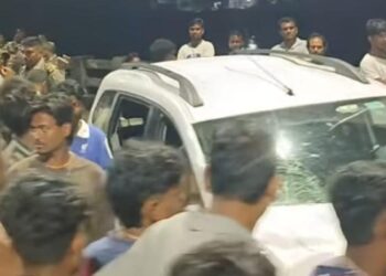 Jamshedpur rural incident – घाटशिला में नशे में धुत चालक ने मचाया कहर, कार की टक्कर से महिला नदी में बही, 5 घायल Jamshedpur rural incident – घाटशिला में नशे में धुत चालक ने मचाया कहर, कार की टक्कर से महिला नदी में बही, 5 घायल