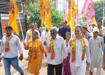 Adityapur krishna Janmotsav : आदित्यपुर में श्रीकृष्ण जन्मोत्सव की रही धूम, शोभायात्रा में उमड़े हजारों श्रद्धालु, पूर्व मुख्यमंत्री चंपाई सोरेन ने कहा – भगवान कृष्ण का जीवन अन्याय के खिलाफ संघर्ष की सबसे बड़ी प्रेरणा Adityapur krishna Janmotsav : आदित्यपुर में श्रीकृष्ण जन्मोत्सव की रही धूम, शोभायात्रा में उमड़े हजारों श्रद्धालु, पूर्व मुख्यमंत्री चंपाई सोरेन ने कहा – भगवान कृष्ण का जीवन अन्याय के खिलाफ संघर्ष की सबसे बड़ी प्रेरणा