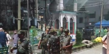Jamshedpur hungama : जुगसलाई में दो समुदाय के लोगों में बवाल, पुलिस को चलानी पड़ी गोली, देखिये – video