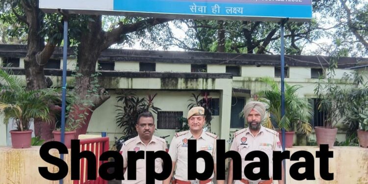 Punjab police raid in Jamshedpur : जमशेदपुर में पंजाब पुलिस का छापा, सिदगोड़ा में इस मामले को लेकर हुई कार्रवाई Punjab police raid in Jamshedpur : जमशेदपुर में पंजाब पुलिस का छापा, सिदगोड़ा में इस मामले को लेकर हुई कार्रवाई